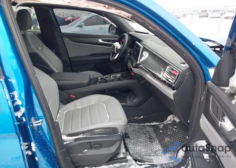 2024 Volkswagen Atlas Cross Sport 2.0T Sel R-Line z USA, uszkodzony, nr VIN 1V2AE2CA9RC241121